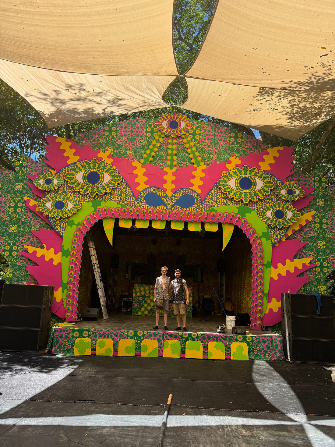 creative assistant El Circo Stage build